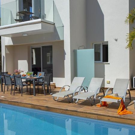 Tsokkos Family Villa - Pool Garden Walk To Beach Protaras Exteriör bild