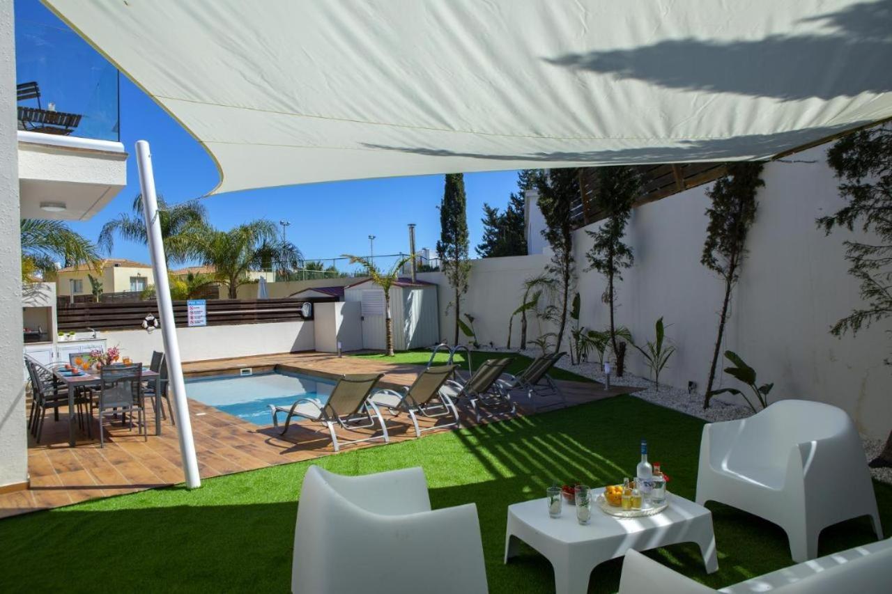 Tsokkos Family Villa - Pool Garden Walk To Beach Protaras Exteriör bild